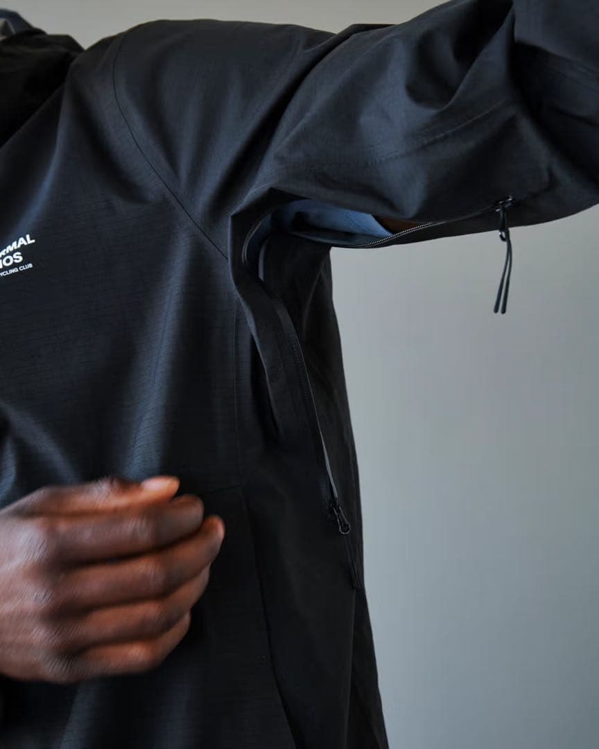 最終価格　Pas Normal Studios Porter シェルジャケット