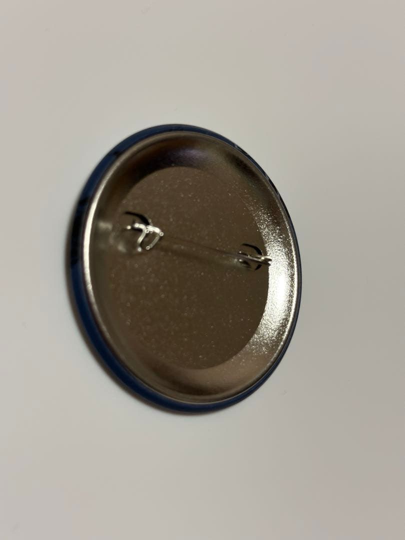 鬼滅の刃　柱展　マット缶バッジ　冨岡義勇