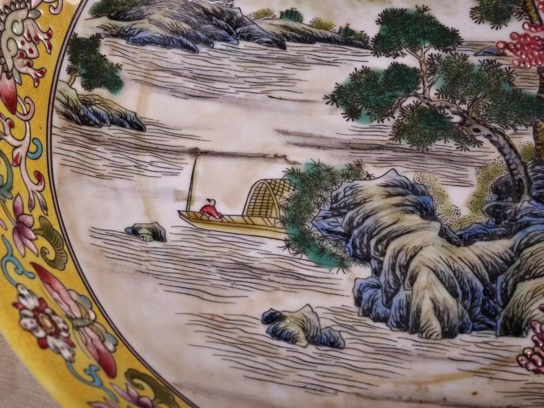 中国古美術・珍蔵粉彩・風景絵磁器の中皿・純手描き・刺繍箱付・置物・文房具・観賞皿
