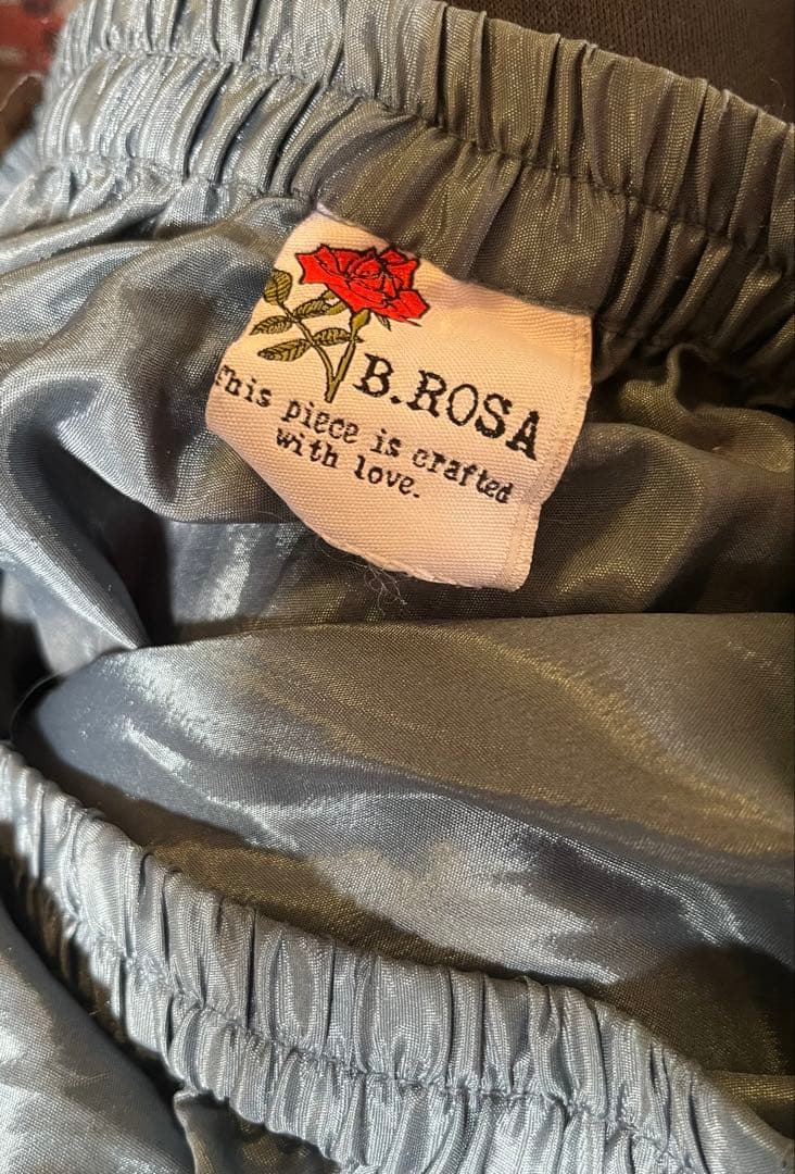 B. ROSA グレー ジプシースカート 25ヤード