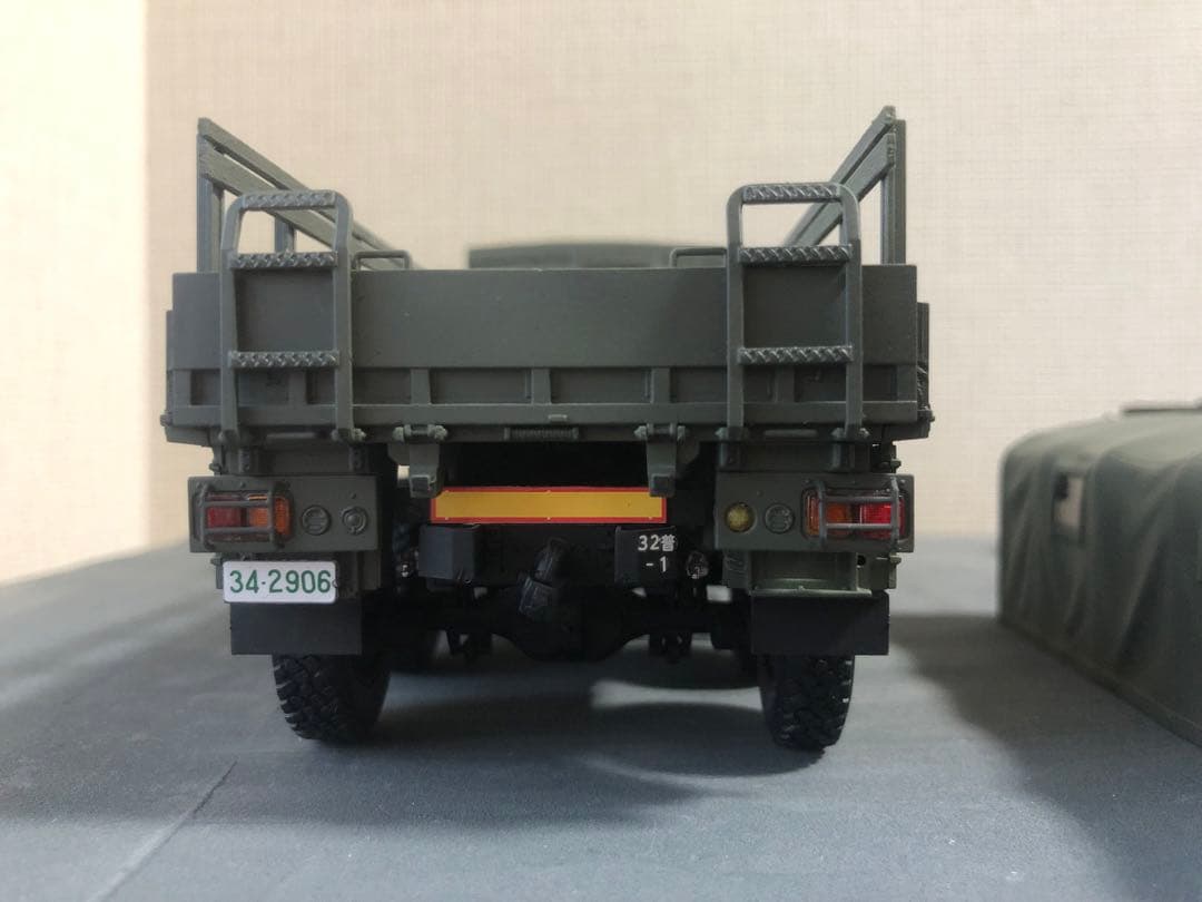 陸上自衛隊　73式大型トラック　プラモデル