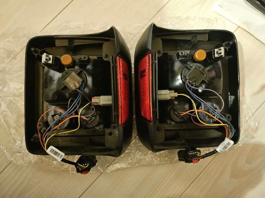 jl ラングラー　純正　テールランプ ハロゲン　スポーツ　jeep