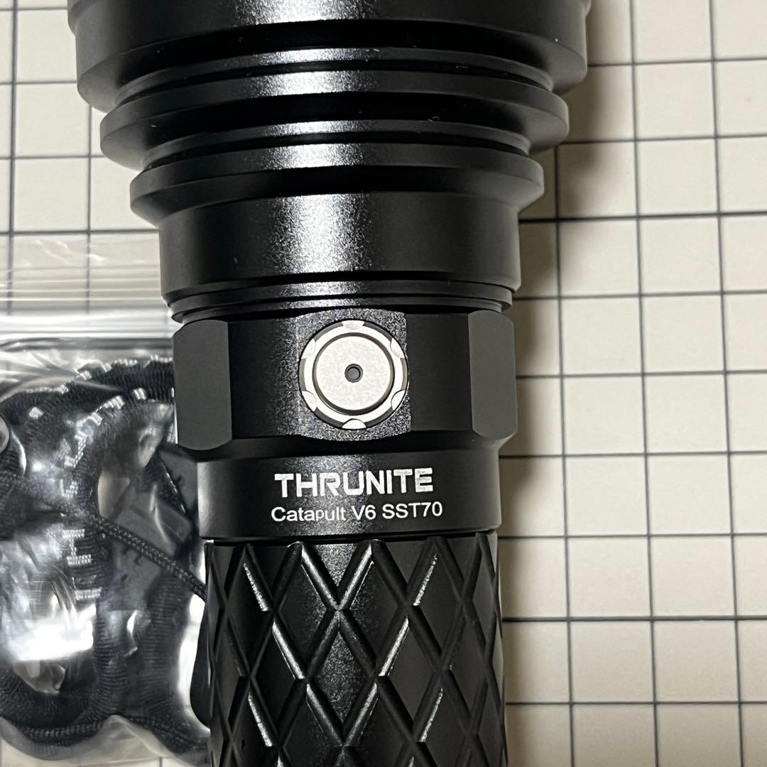 ⭐️超美品⭐️ThruNite Catapult V6 (バージョンアップ)懐中電灯