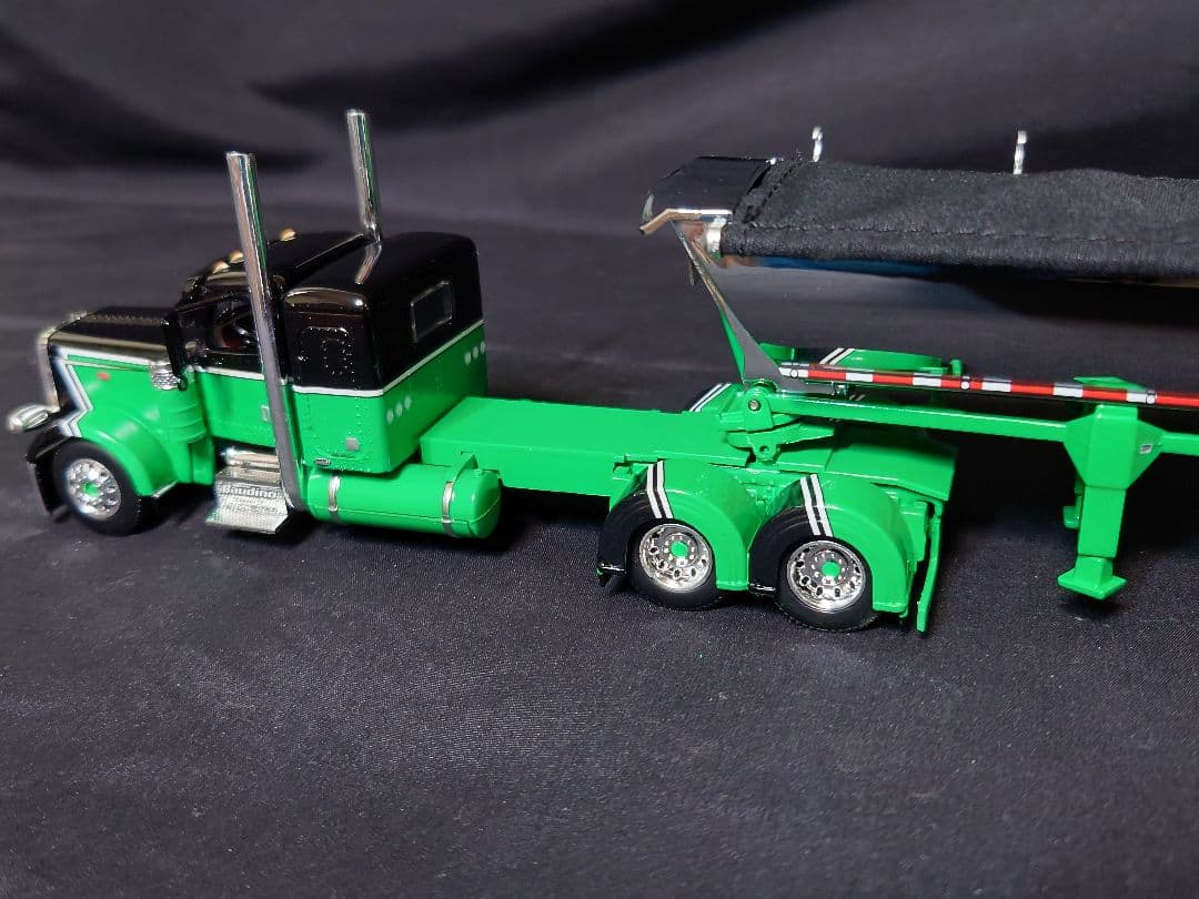 DCP1/64 Peterbilt389 アメリカトラック野郎 デコトラミニカー