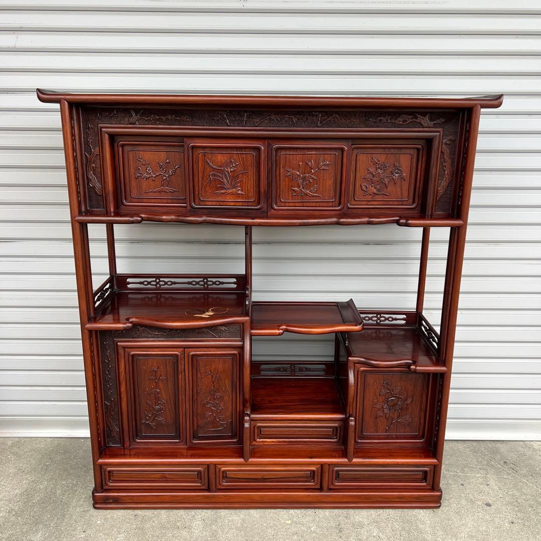 高級材・花梨（カリン）製】 美しい彫刻の和風茶棚・飾り棚　1947年製