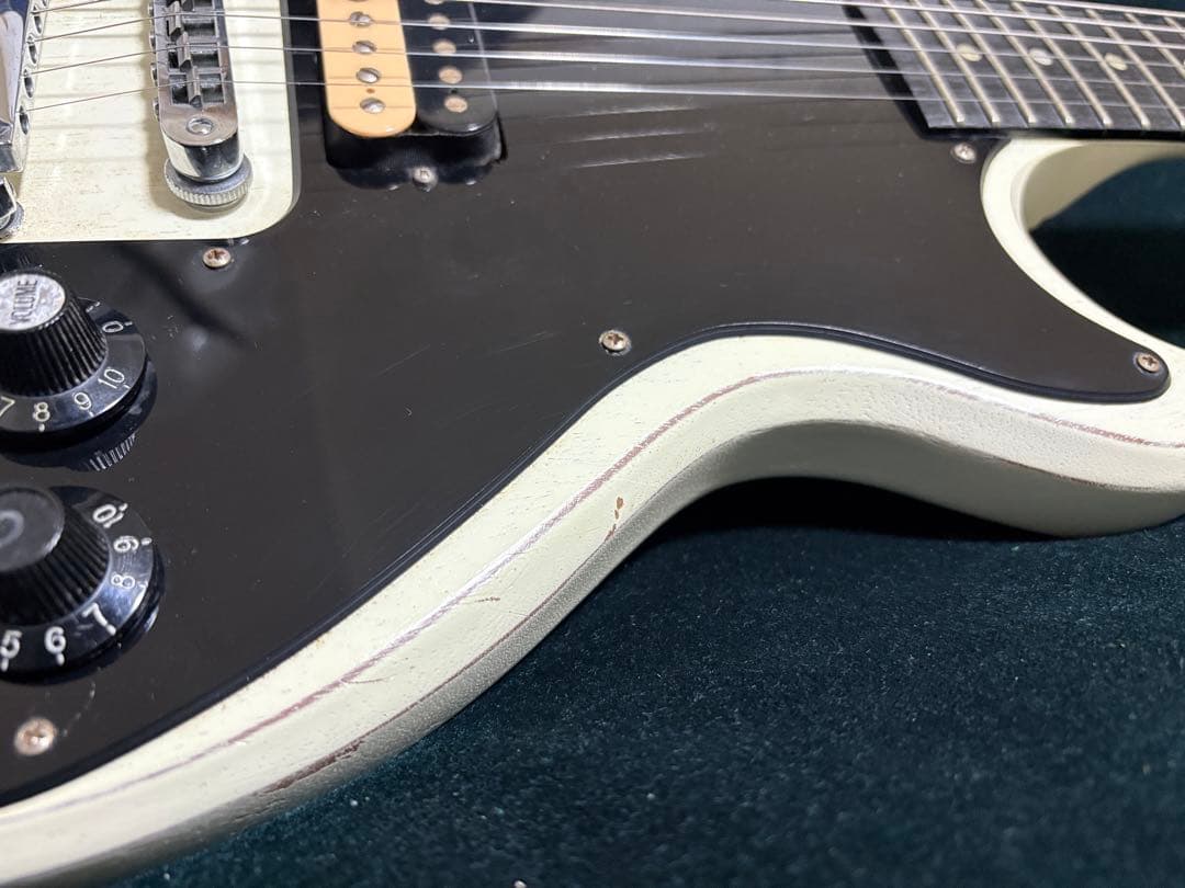 ギター Gibson Joan Jett Signature Melody Maker