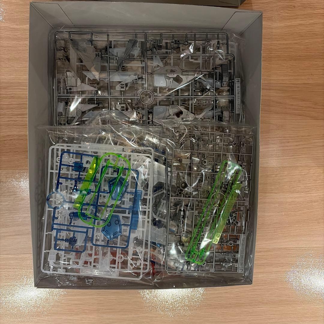 新品未組立 HG クスィーガンダム クリアカラー 劇場公開記念パッケージ