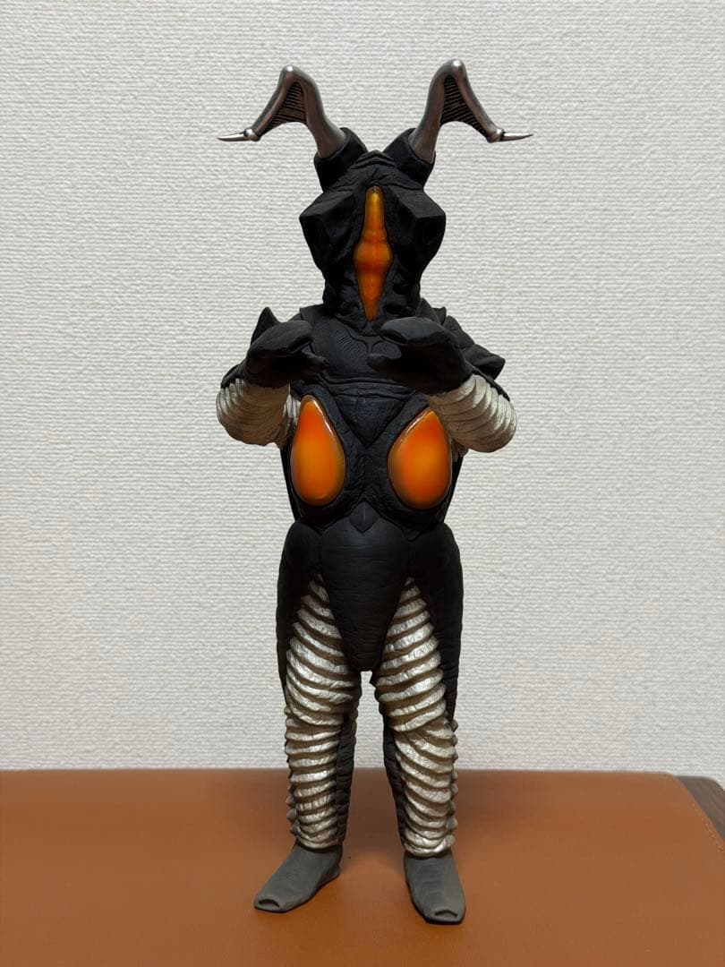 1/6特撮シリーズ ウルトラマン 宇宙恐竜 ゼットン 塗装済み完成品フィギュア