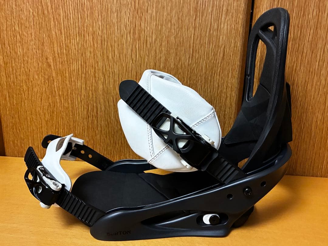 バートンBURTONバインディング【シチズン（レディースSサイズ）白×黒】キッズ