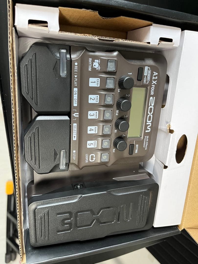 ギター ZOOM A1X FOUR