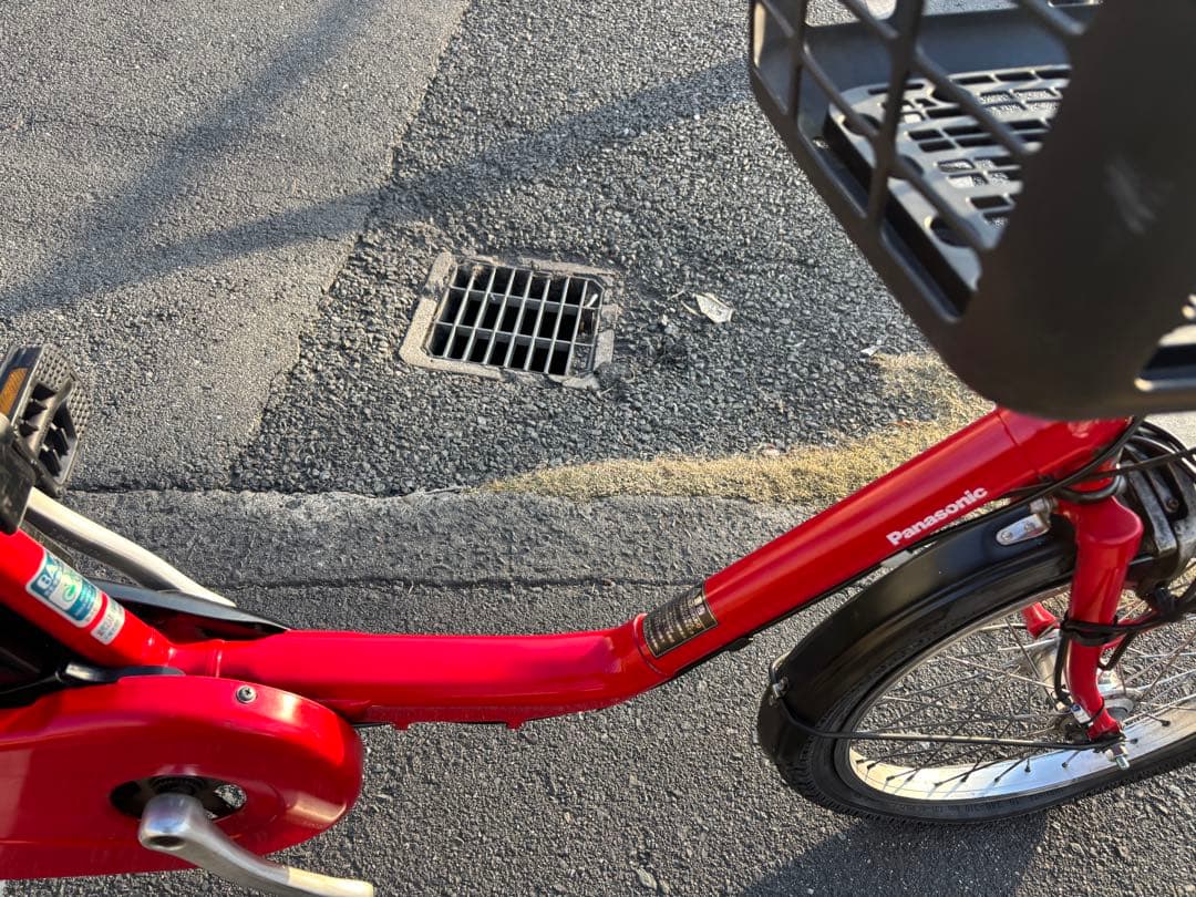 中古20㌅Panasonic電動アシスト自転車　8Ah 大阪　037番