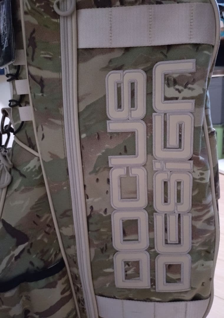 DOCUS ドゥーカス　迷彩 キャディバッグ スタンド付き