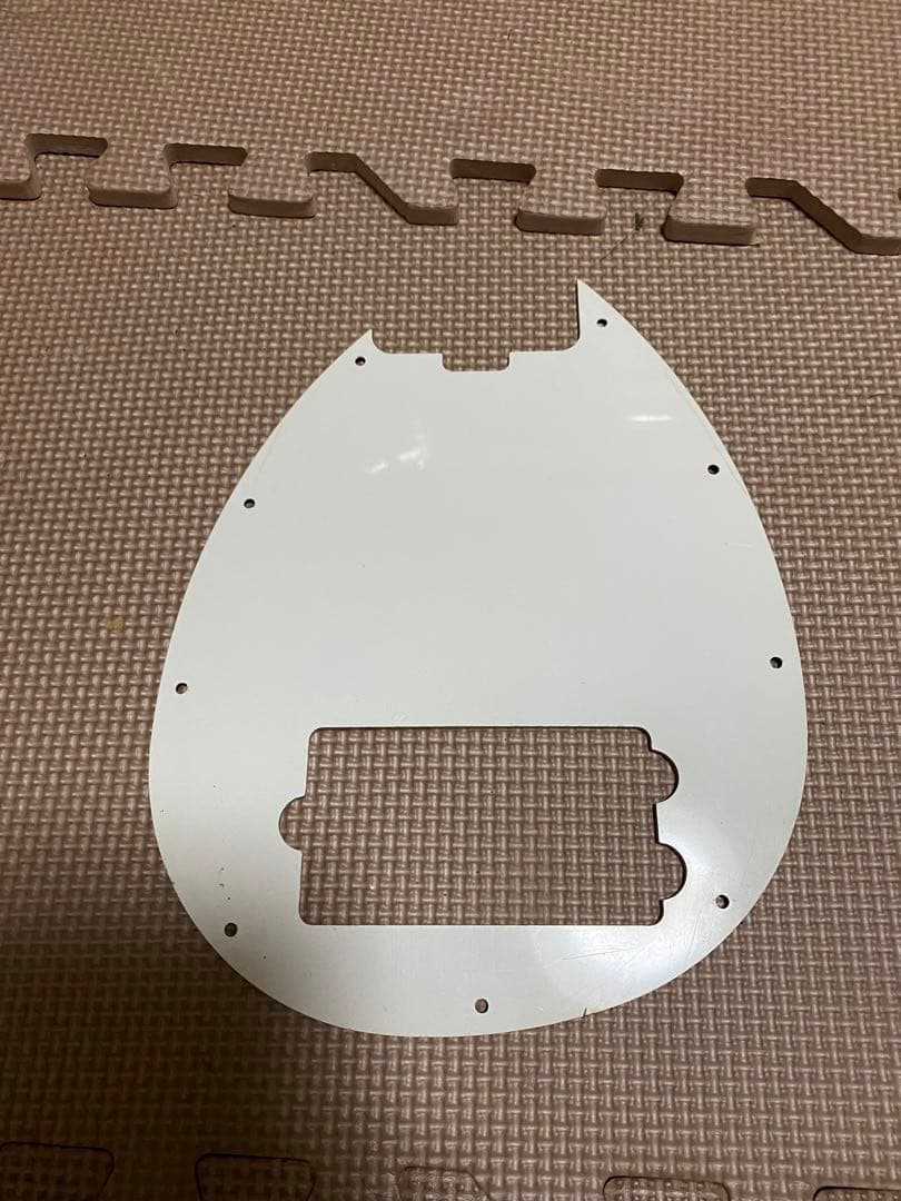 ミュージックマン スターリン USA　ピックガード