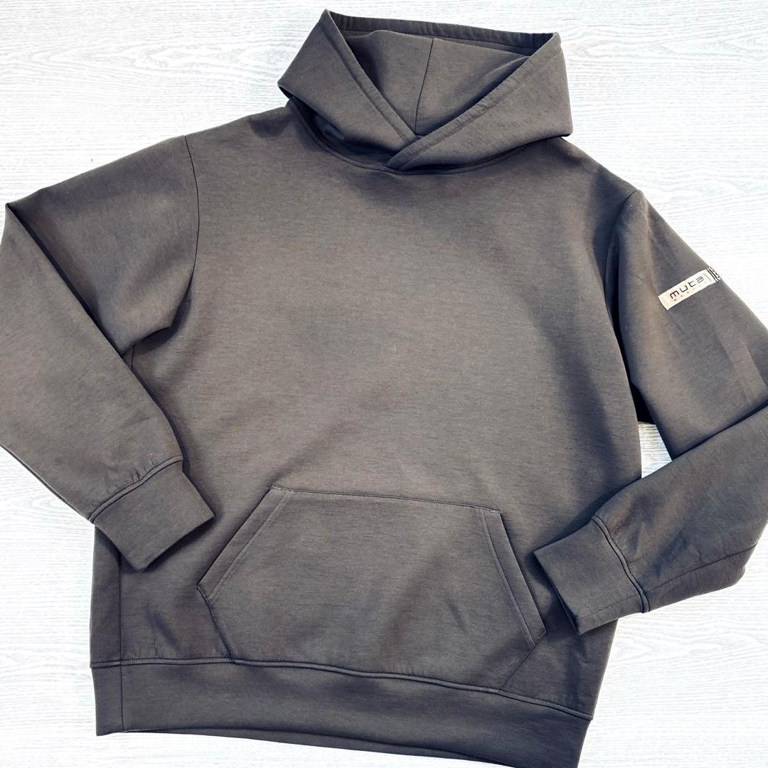 muta MARINE ムータ　ライトボンディング プルオーバー パーカー