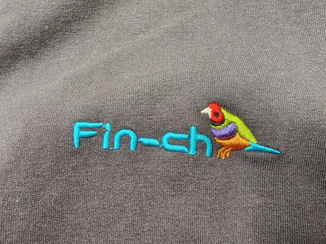 美品【Fin-ch 】フィンチ　薄手　長袖パーカー　フード付き　L