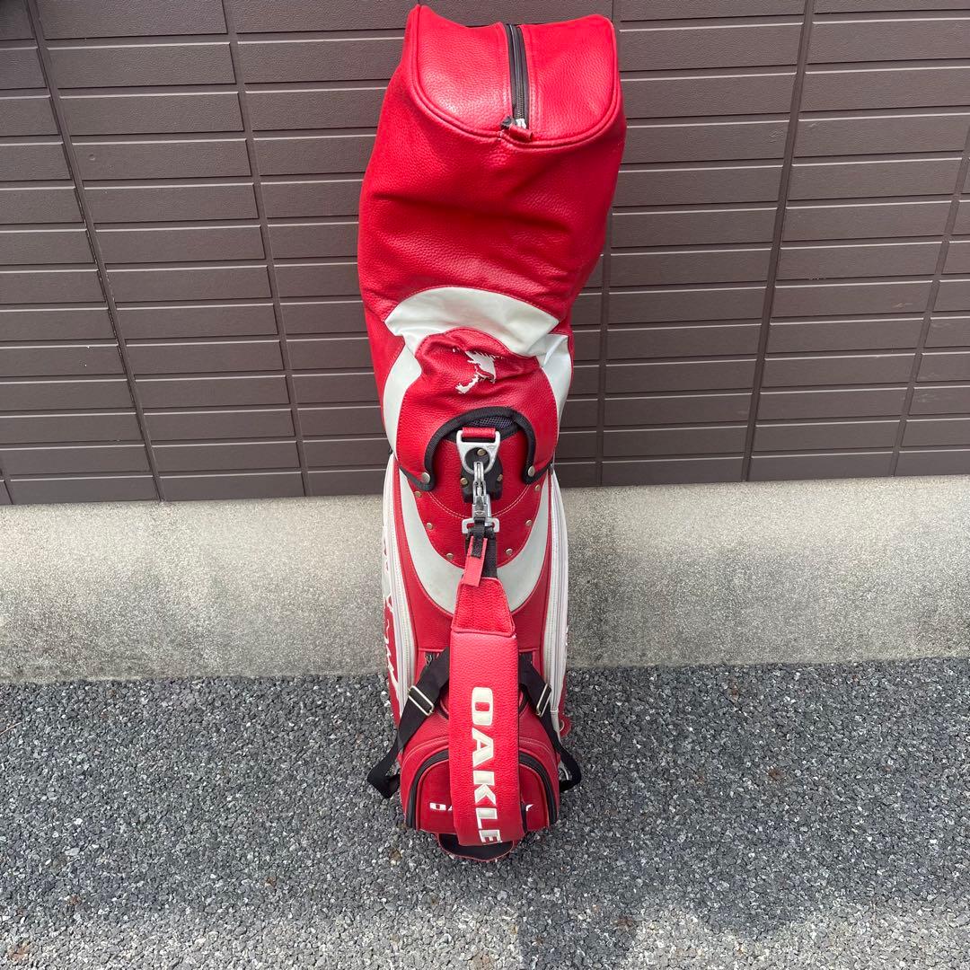 希少色　オークリー キャディバッグ ワインレッド　入手困難　ゴルフプロテクター