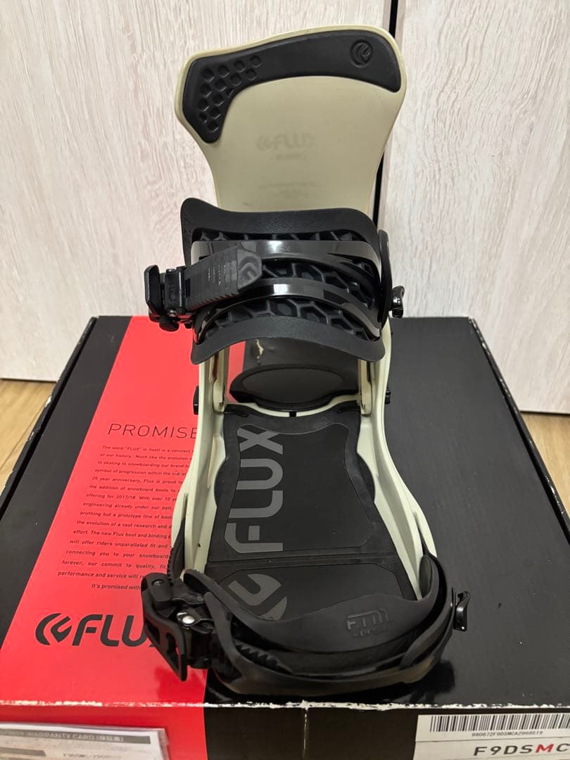 フラックス　Flux DS ディーエス　Mサイズ　L赤Rカモセット