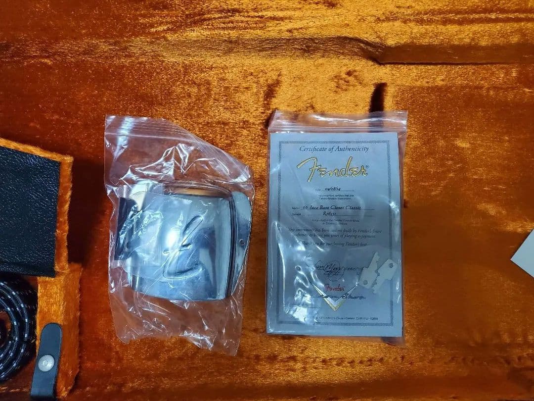 交渉可 Fender Custom Shop 1966 Jazz Bass CC