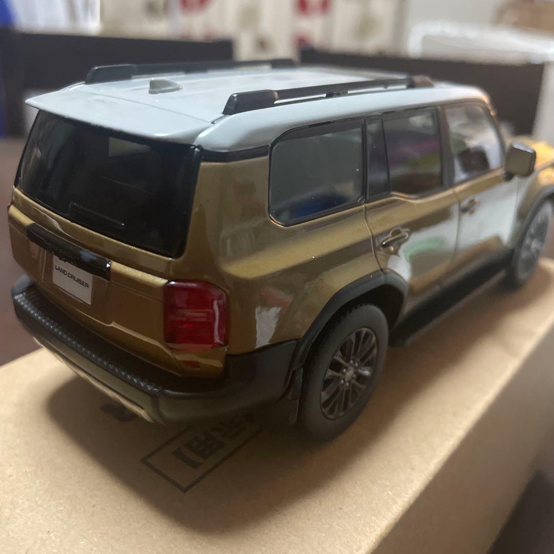 期間限定出品！トヨタ ランドクルーザー　250 ミニカー