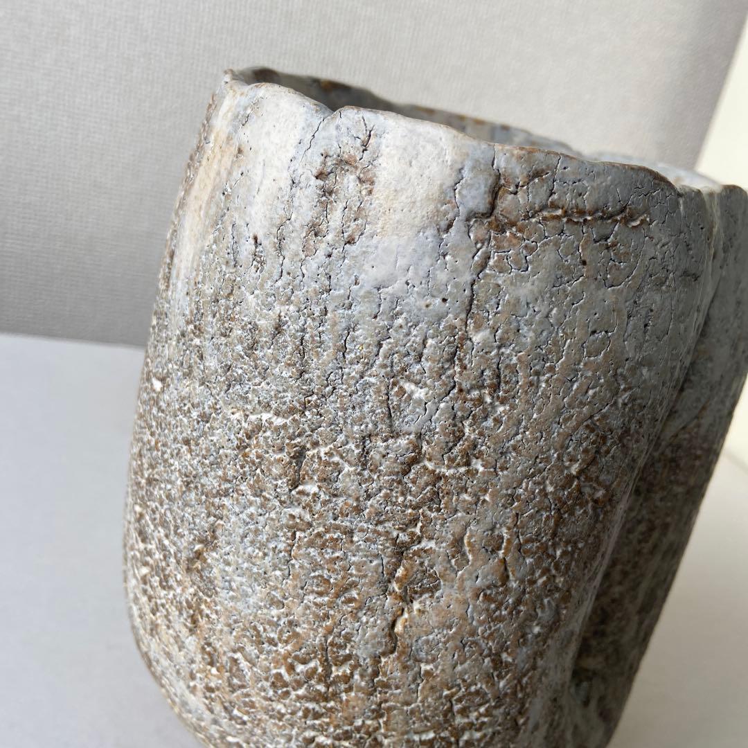 大江幸彦　花瓶　白釉薬　共箱