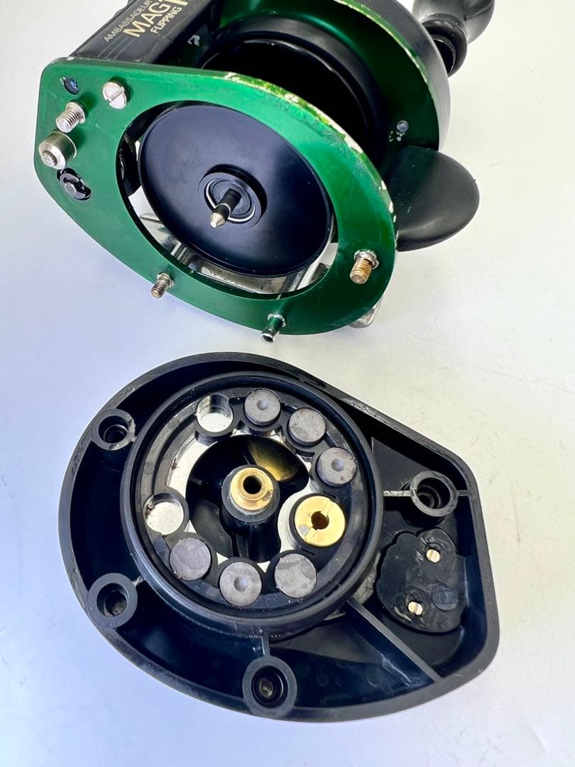 ABU GARCIA AMBASSADEUR MAG1 FLIPPINGグリーン