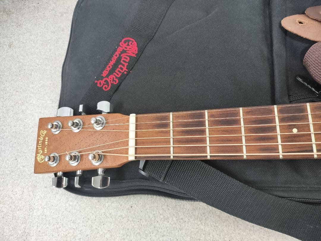 ボーちゃん専用Martin アコースティックギター Backpacker