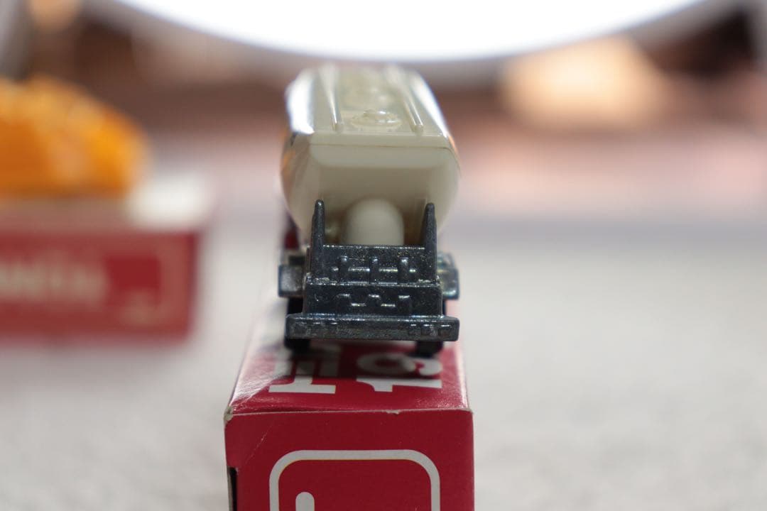 日本製　トミカ　日野　バルクトレーラー　19 赤箱