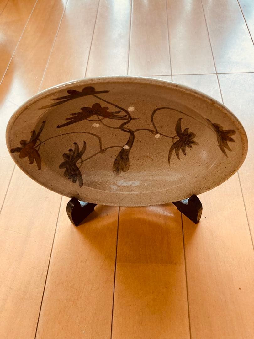 絵唐津額皿　スタンド付き　新品