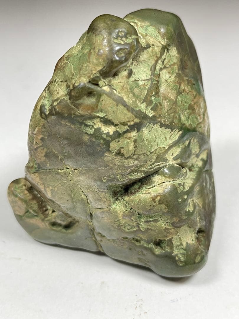 天然翡翠 翡翠原石  鑑賞石 重さ約271g 翡翠原石 送料無料