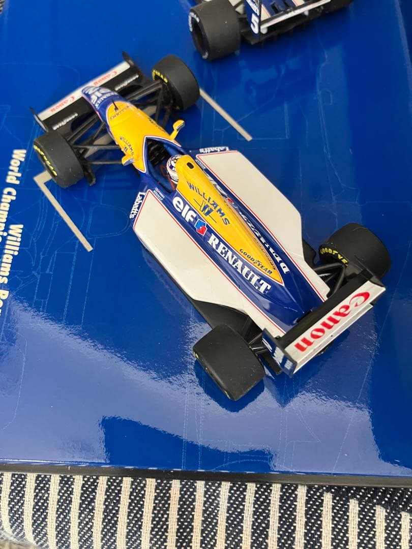 ミニチャンプスF1 1/43 ウィリアムズF1チーム FW14B、FW15C