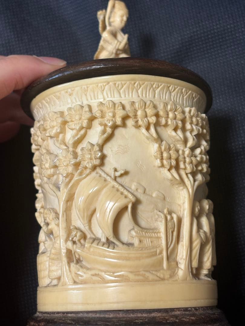 極上古美術品　精密彫刻 蓋物