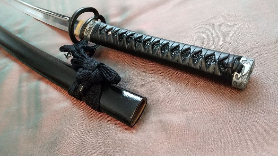 【二尺四寸一分】レザー風柄 居合刀 海鼠透かし鍔 模造刀 武具 拵え 日本刀