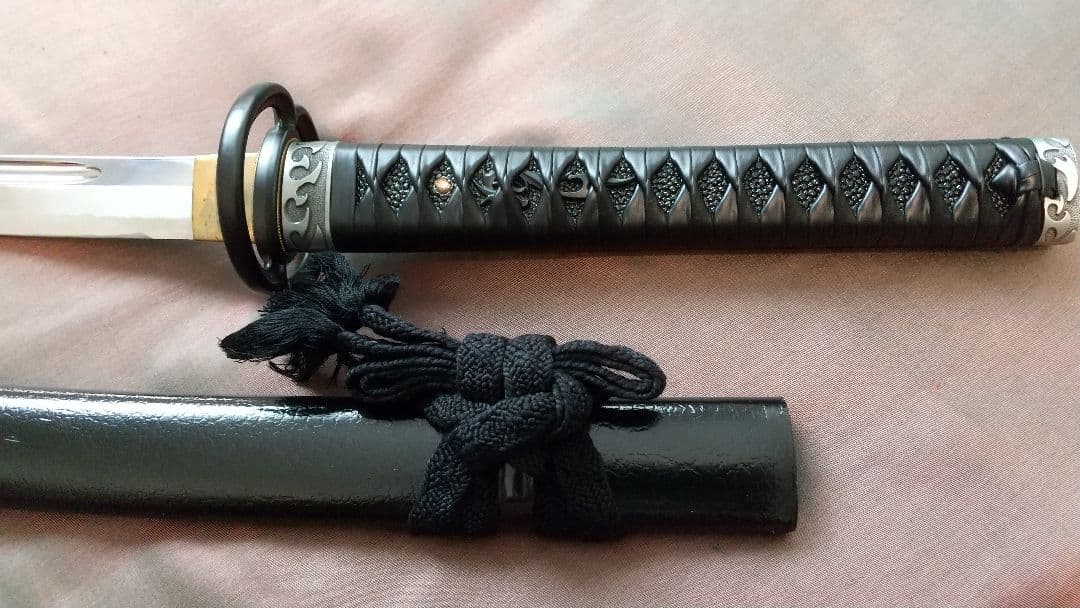 【二尺四寸一分】レザー風柄 居合刀 海鼠透かし鍔 模造刀 武具 拵え 日本刀