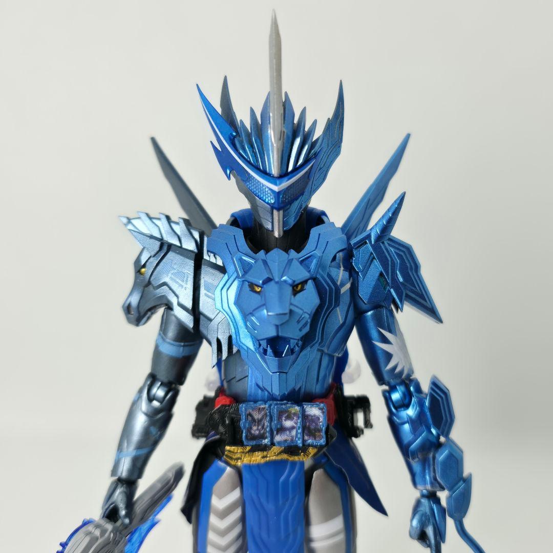 フィギュアーツ規格　仮面ライダーブレイズ　ファンタスティックライオン　カスタム