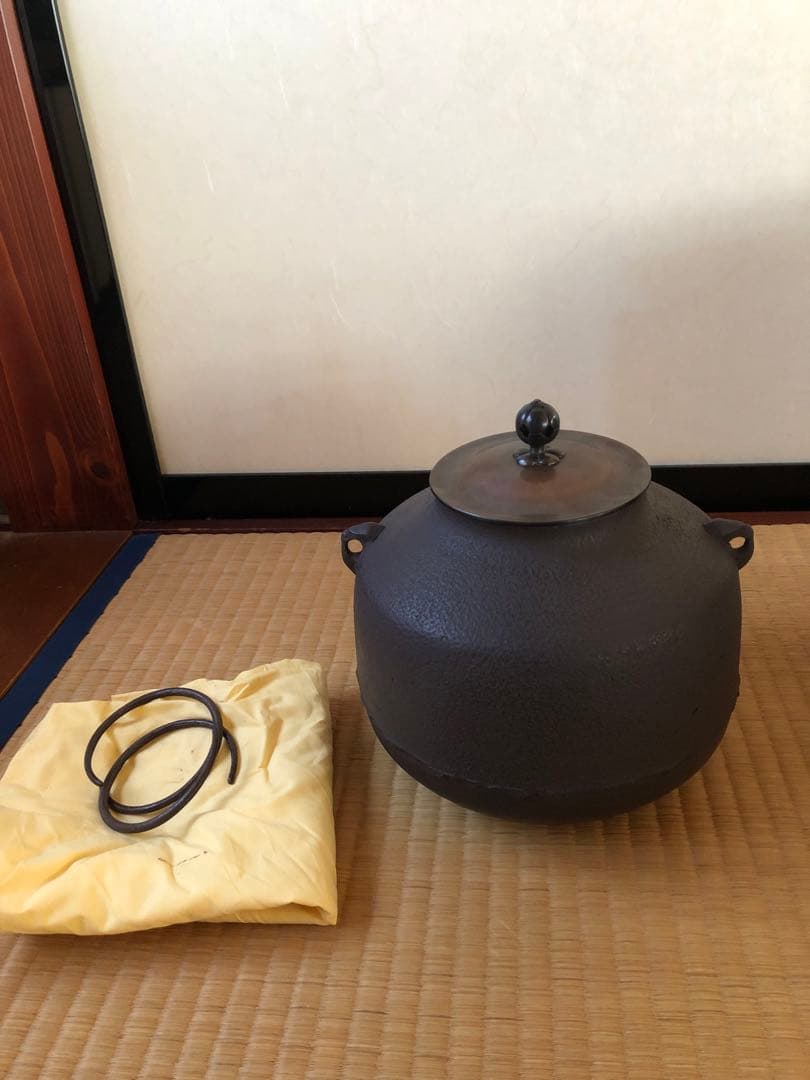 阿弥陀堂釜　初代　畠春斎氏作　共箱入