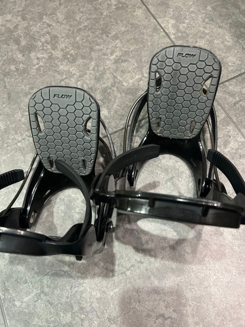 【送料込】 Flow Quattro ビンディング Mサイズ 中古品