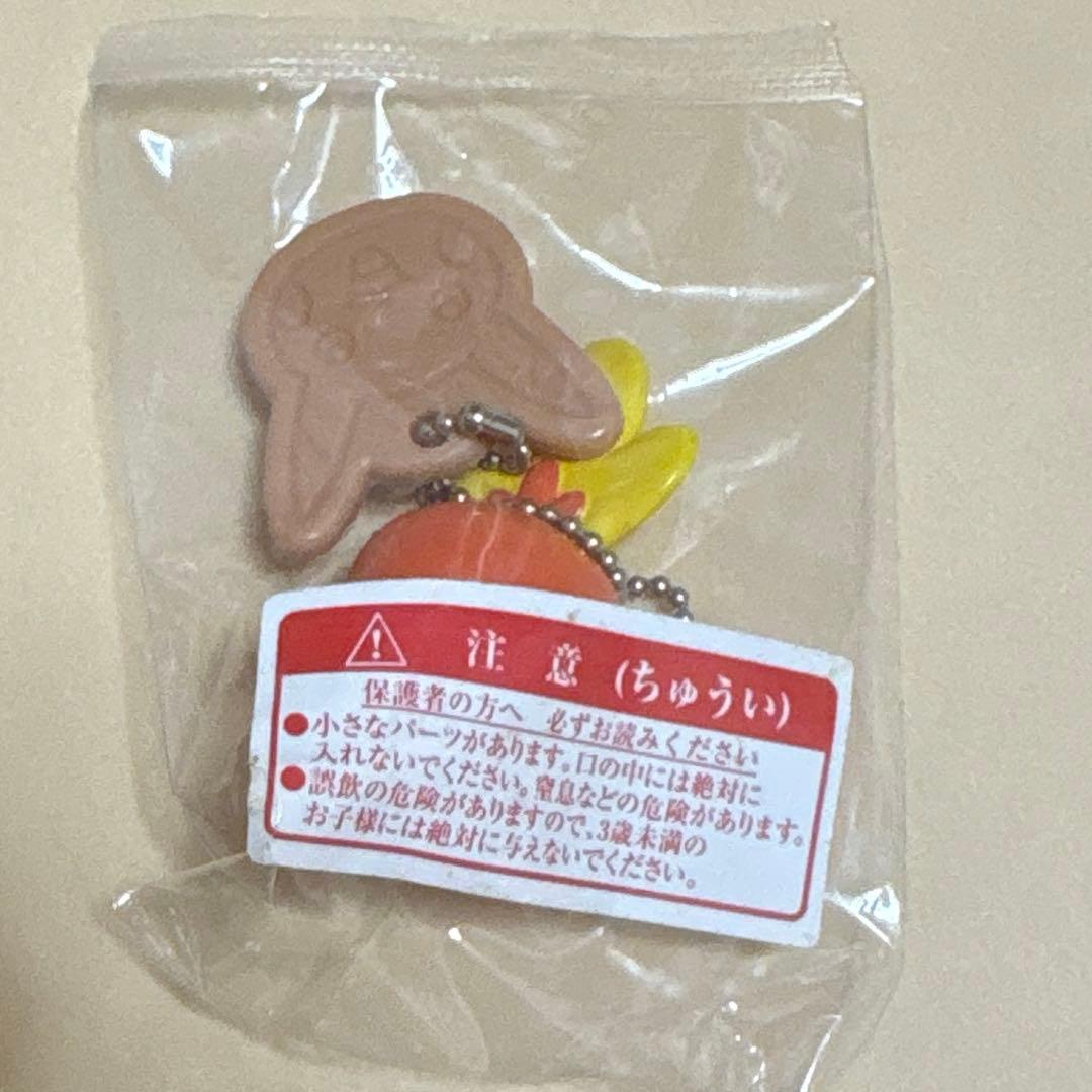 ポケモン　アチャモ　キーホルダー　ピカチュウ　2004年製　当時物