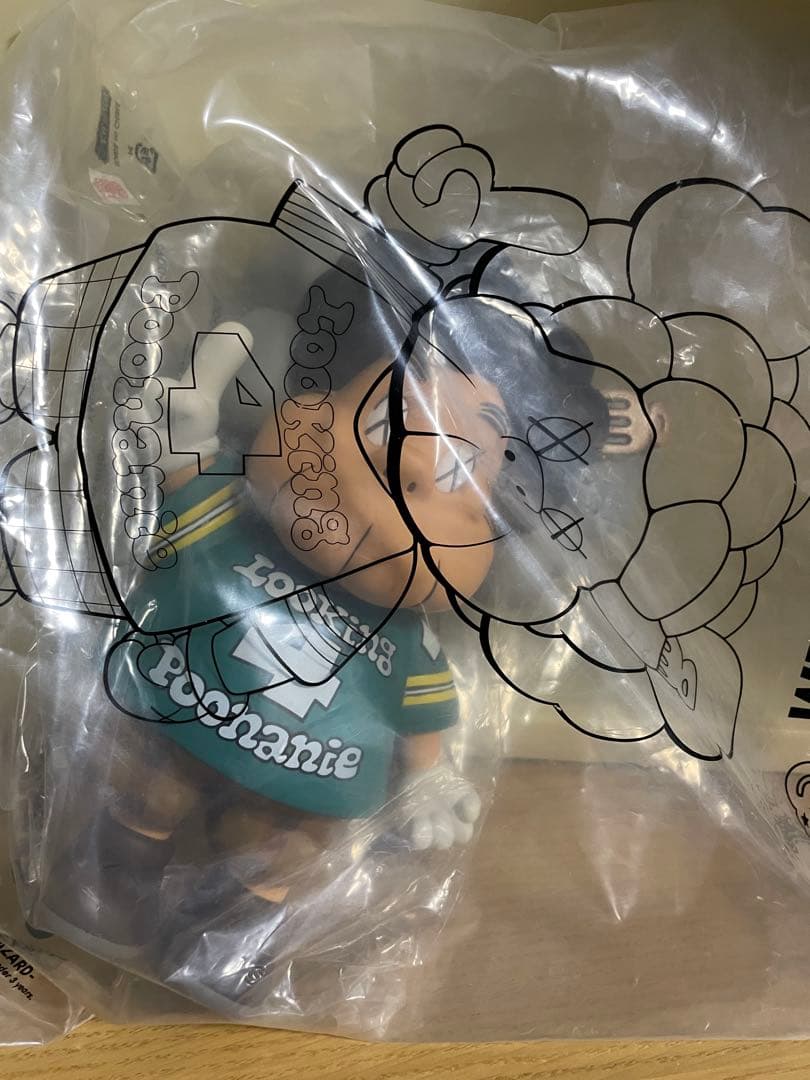 激レア未開封　kaws コラボ　ハシーム　 tokyoTRIBEサンタスティック