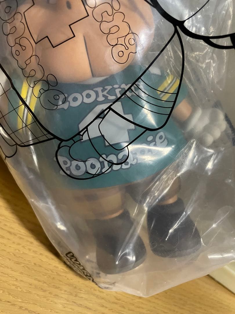 激レア未開封　kaws コラボ　ハシーム　 tokyoTRIBEサンタスティック