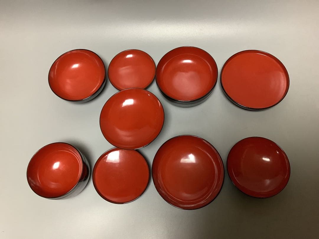 古い　祝膳　朱塗　お供え膳一式　2膳　木製収納箱付き