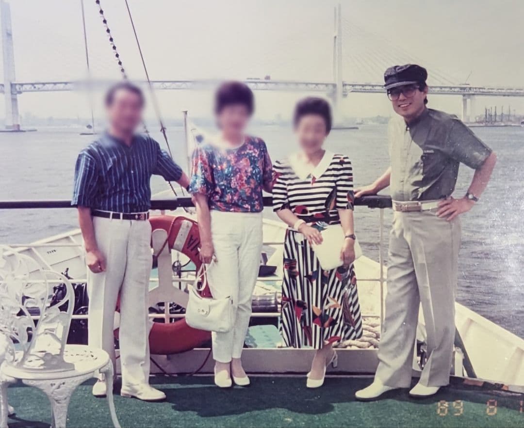 柳原良平先生　戌年「犬張子」のカラー水彩画サイン色紙 肉質筆 サインと落款あり