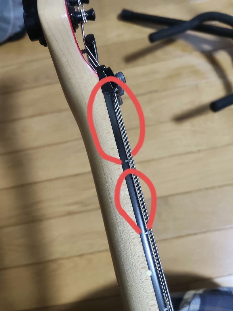 Moon Guitars / Bartolini & DiMarzio搭載モデル