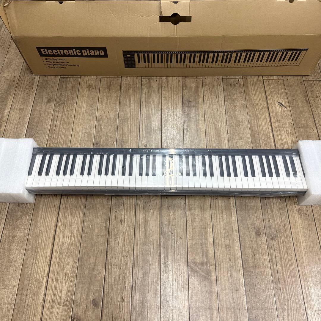 61鍵電子ピアノ 軽量・持ち運び便利