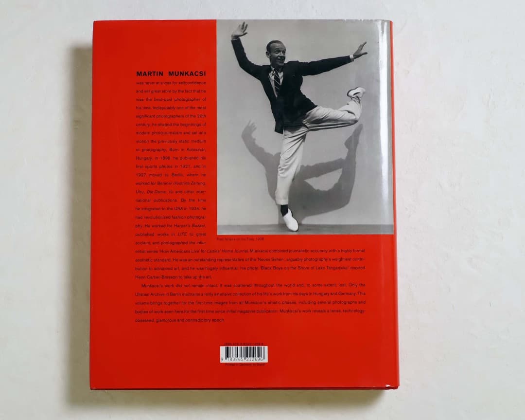 芸術写真 MARTIN MUNKACSI