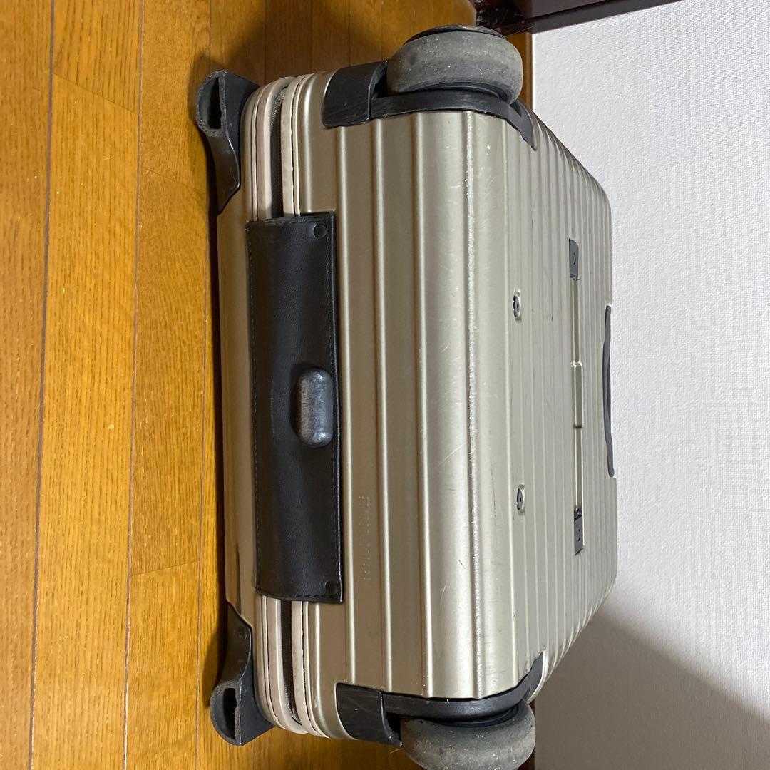A*e様 RIMOWA/リモワ製の2輪サルサ ビジネストロリー ゴールド 25L