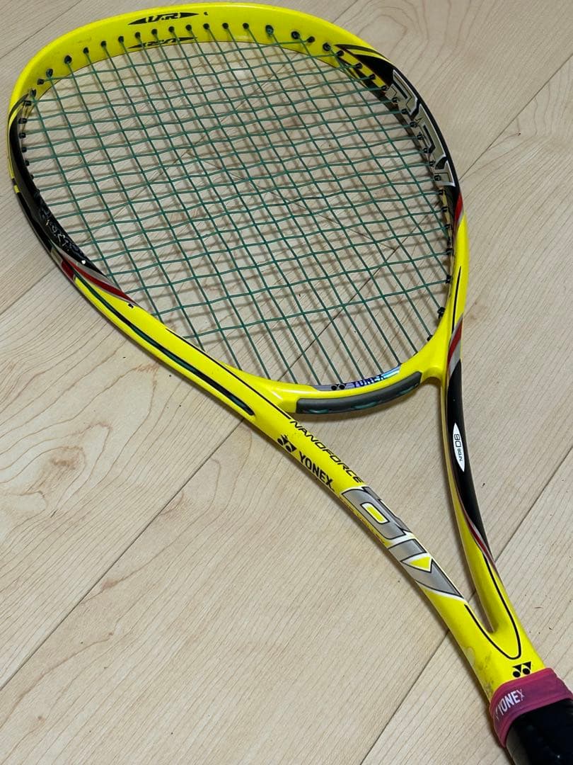 状態良好 YONEX ナノフォース8Vレブ