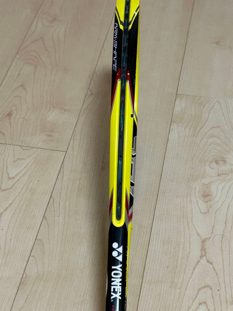 状態良好 YONEX ナノフォース8Vレブ
