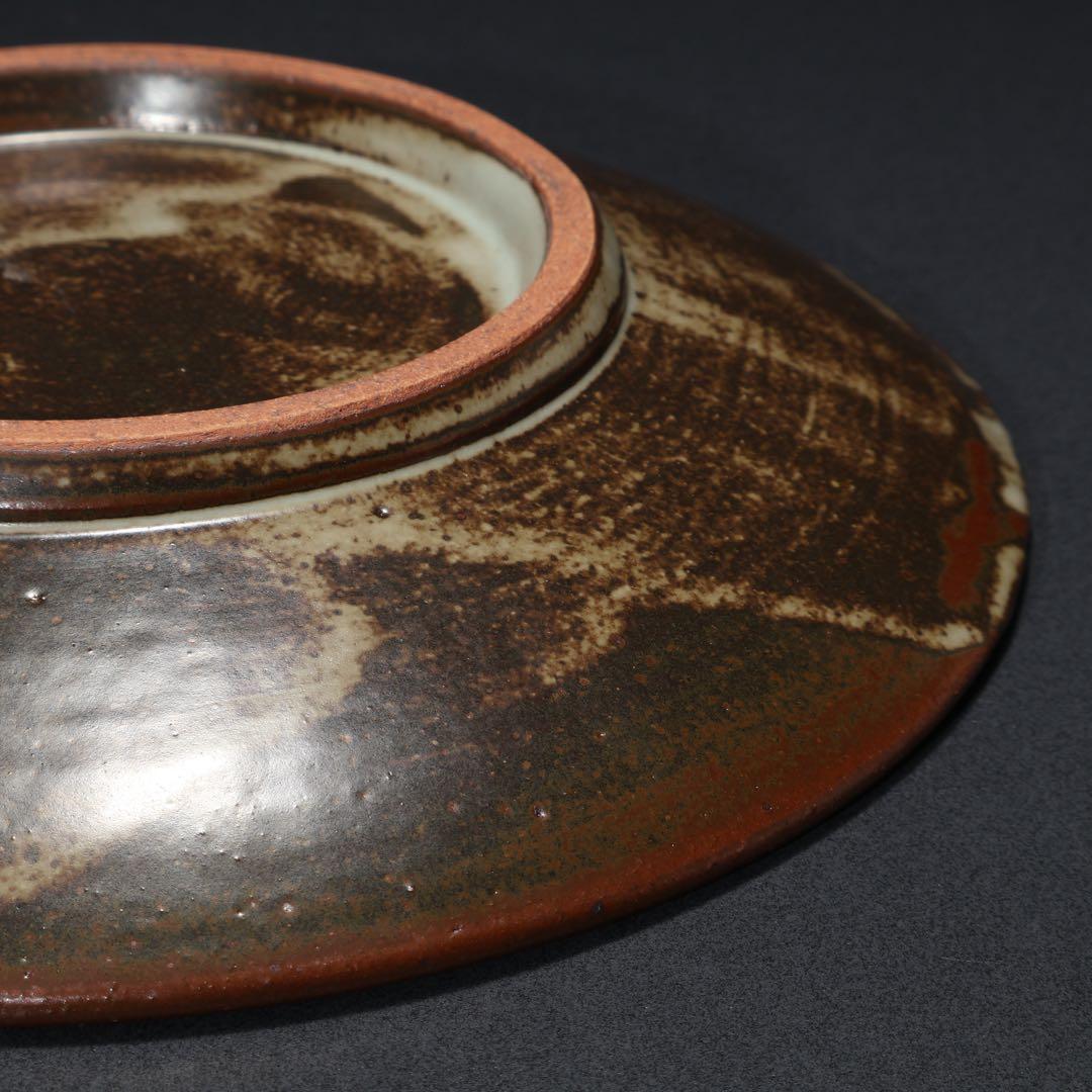 人間国宝　島岡達三　象嵌赤絵草花皿∅24　共箱　縄文象嵌　R1633ラ3