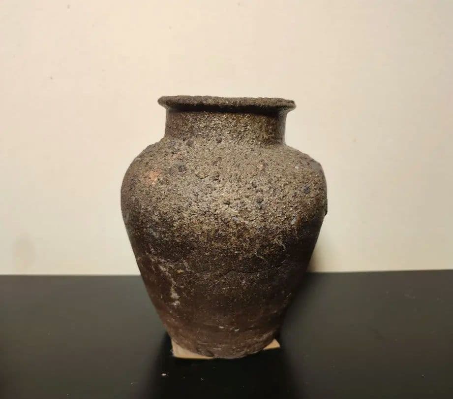 古常滑灰被り壺　室町時代