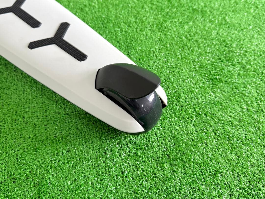 新品未使用 ランボルギーニ 三輪キックスクーター｜着脱式シート付き・高さ調整可能